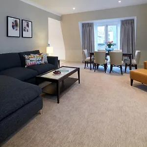 Cheval Calico House Apartment